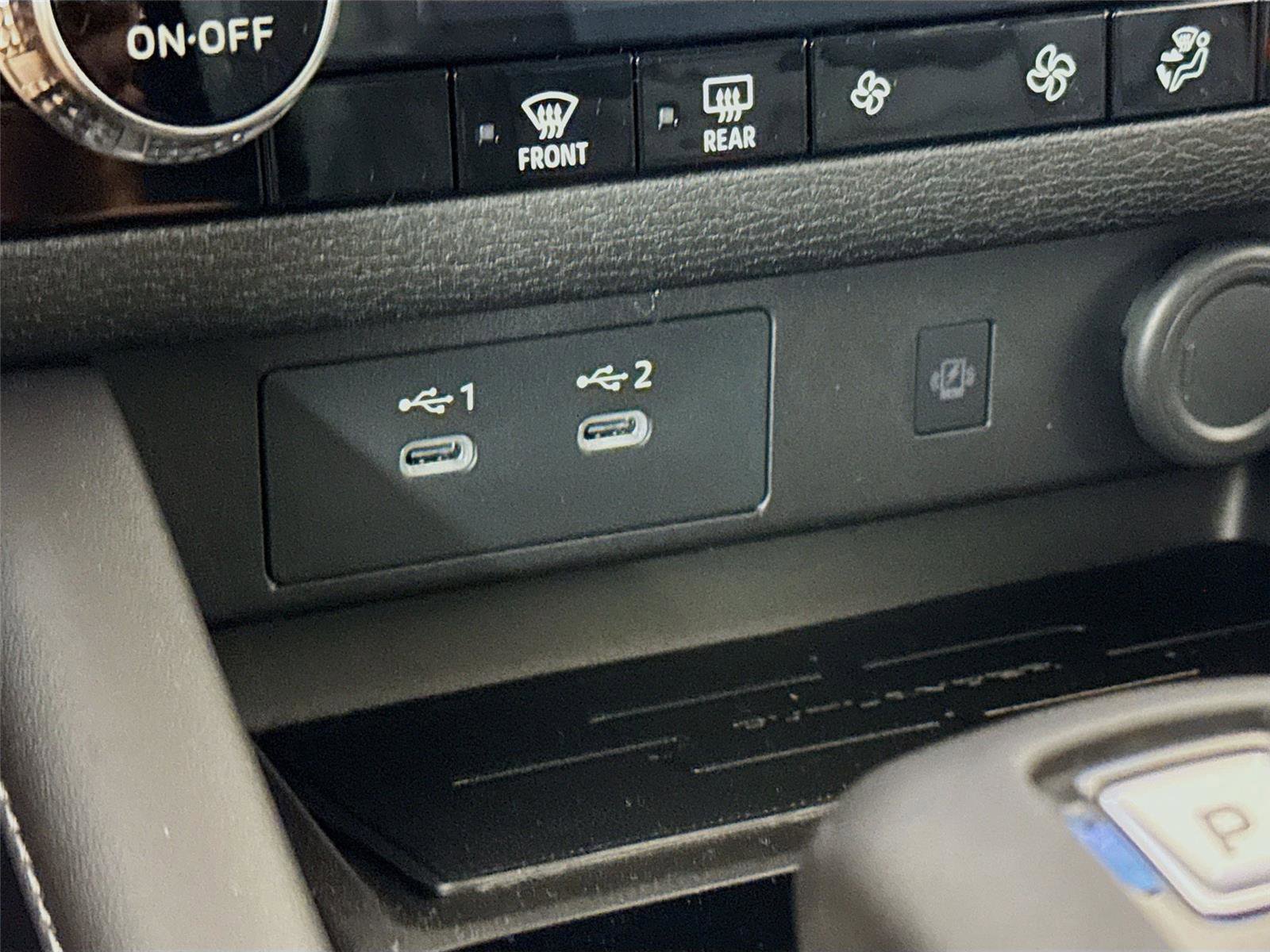 New 2026 Mitsubishi Outlander SE image 15