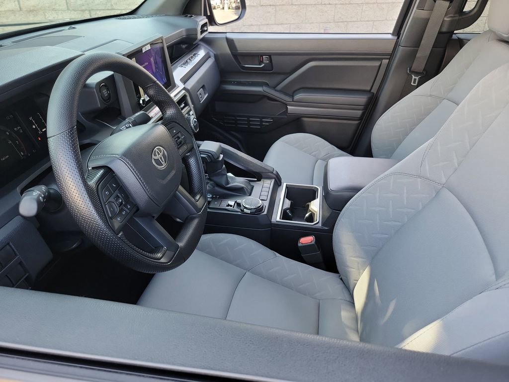 Used 2026 Toyota Tacoma SR5 AWD/4WD image 3