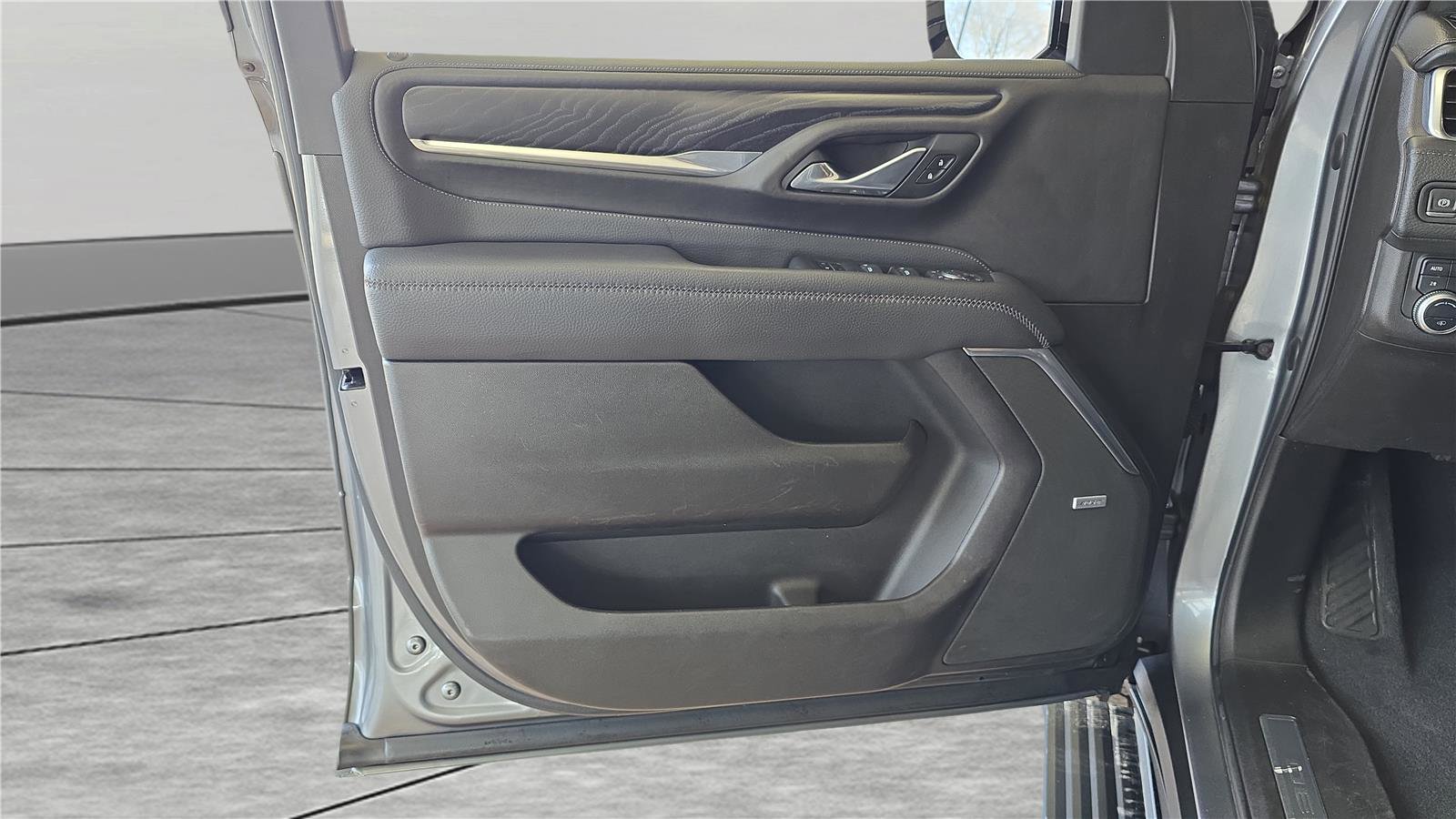 Used 2021 GMC Yukon Denali w/ Denali Ultimate Package image 30