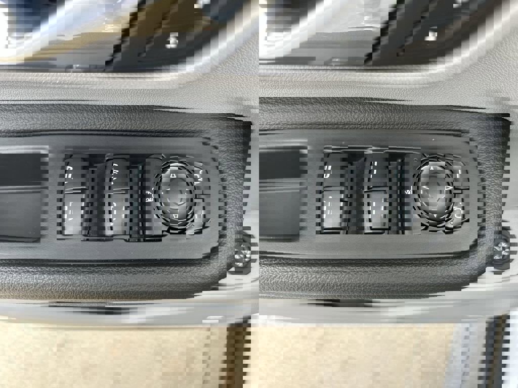 Certified 2021 GMC Terrain SLT w/ Infotainment Package II image 25