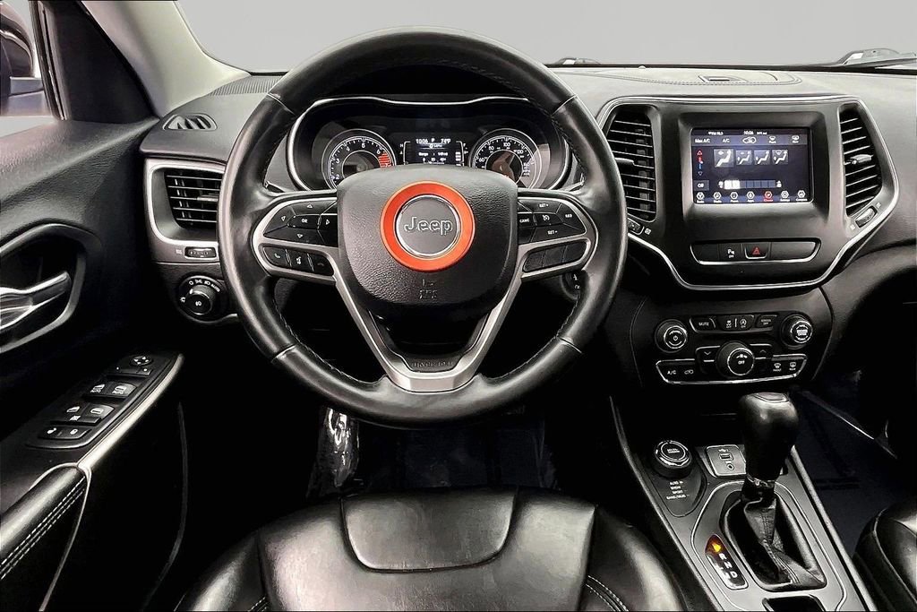 Used 2019 Jeep Cherokee Latitude Plus image 5