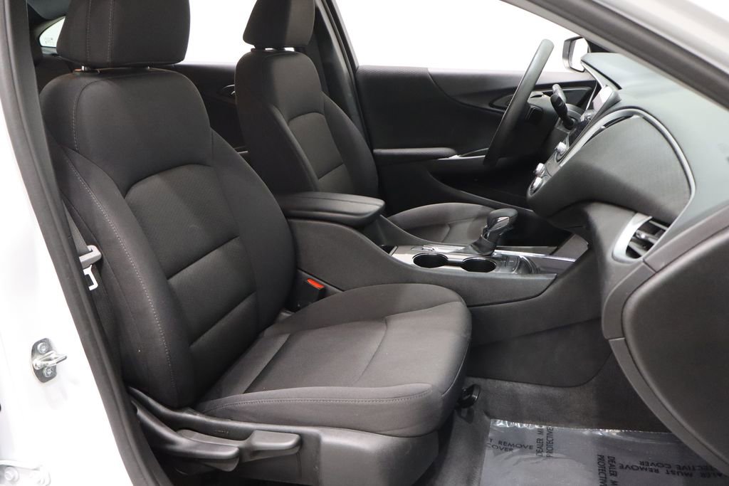 Used 2023 Chevrolet Malibu LT image 13