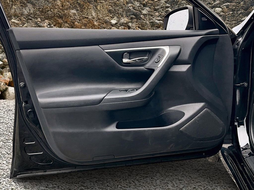 Used 2018 Nissan Altima 2.5 SV w/ 2.5 SV Technology Package image 18