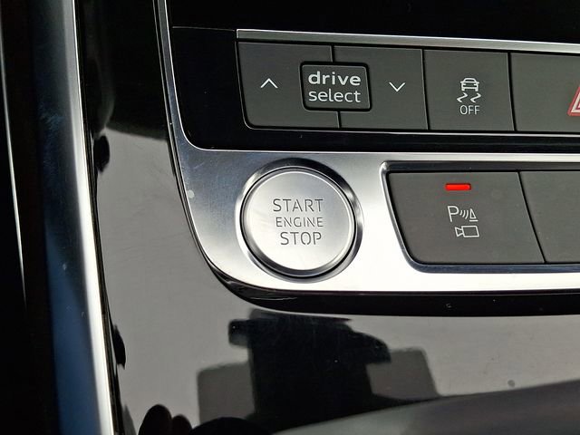 Used 2019 Audi Q8 Premium Plus w/ Premium Plus image 24
