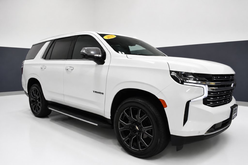 Used 2021 Chevrolet Tahoe Premier w/ Premium Package AWD/4WD image 7