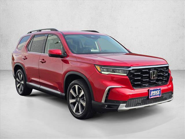 Used 2023 Honda Pilot Touring image 3