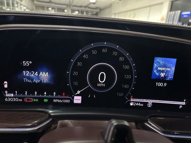 Used 2022 Cadillac Escalade ESV Premium Luxury Platinum image 25