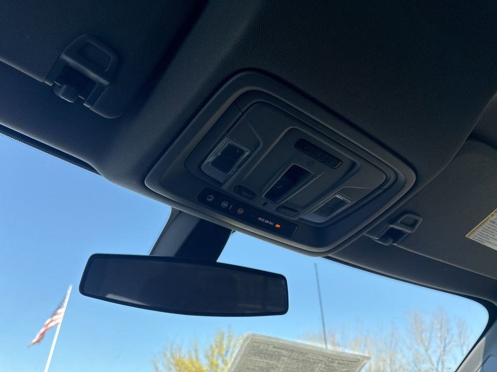 Used 2020 Chevrolet Silverado 1500 LT Trail Boss image 26