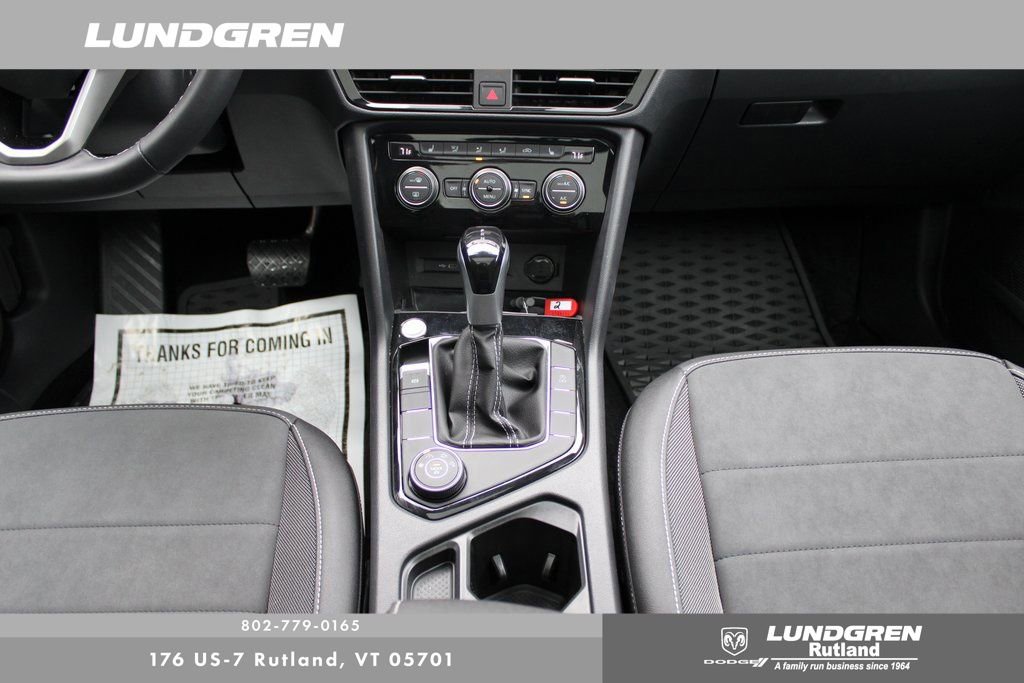 Used 2024 Volkswagen Taos SE w/ Panoramic Sunroof Package image 30