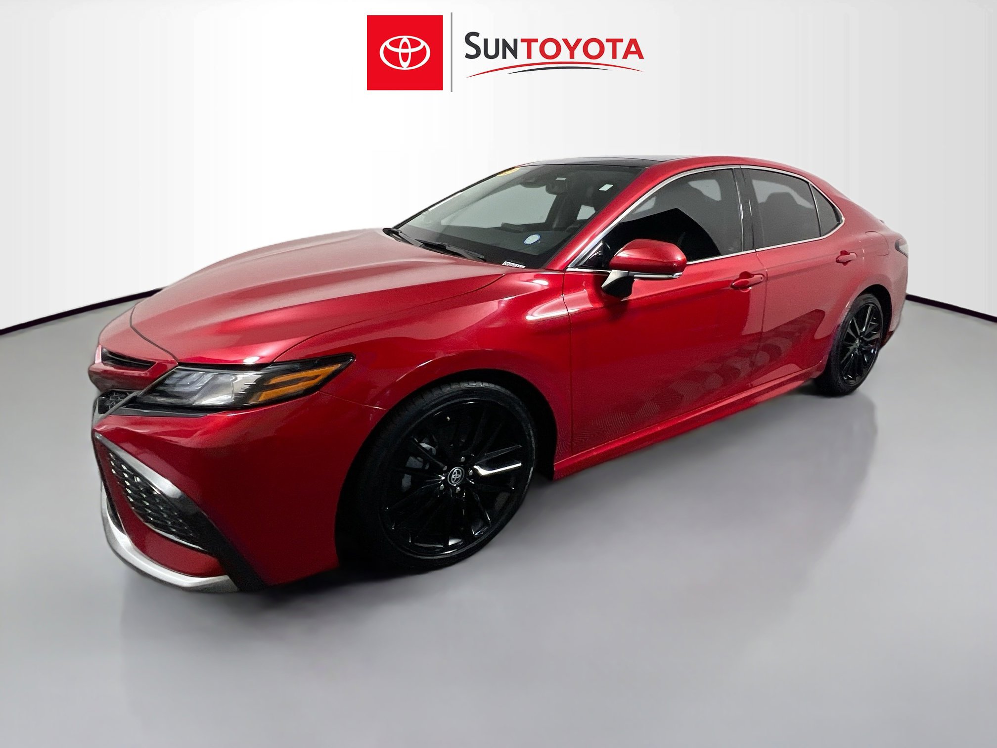 Used 2022 Toyota Camry XSE image 9