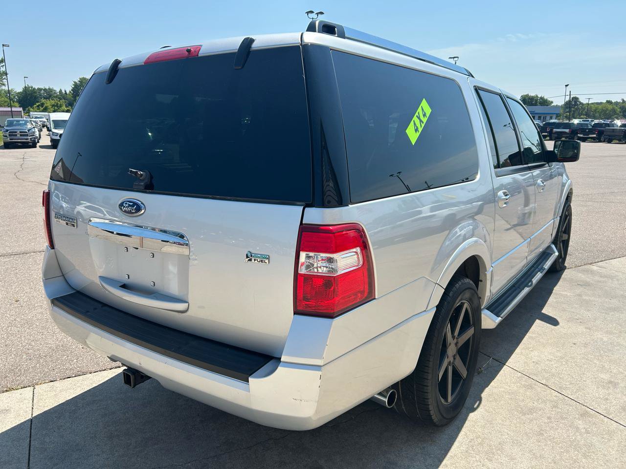 Used 2010 Ford Expedition EL Limited AWD/4WD image 5