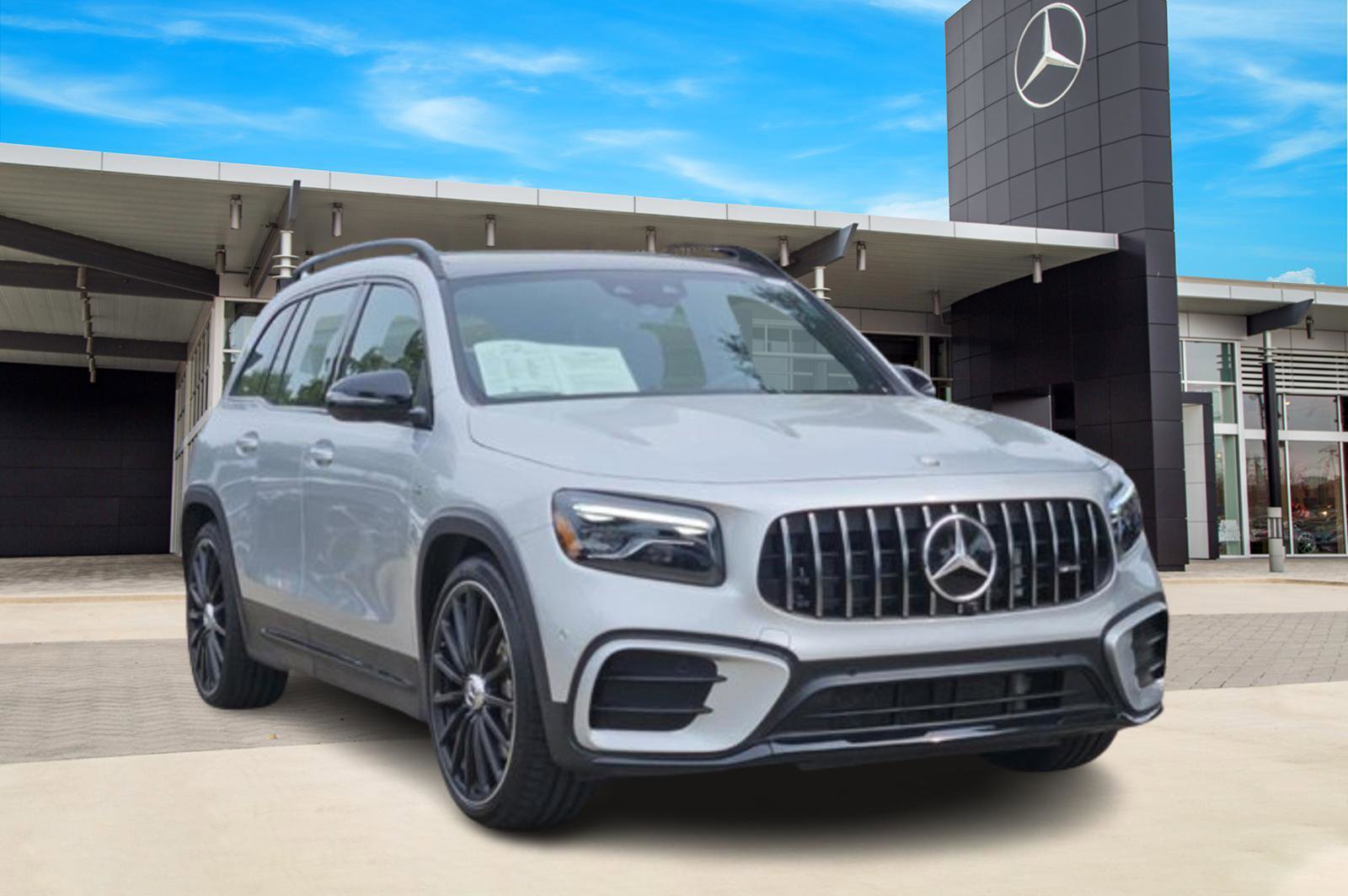 Certified 2024 Mercedes-Benz GLB 35 AMG 4MATIC image 2