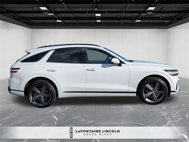 Used 2025 Genesis GV70 3.5T Sport w/ Sport Advanced Package image 6