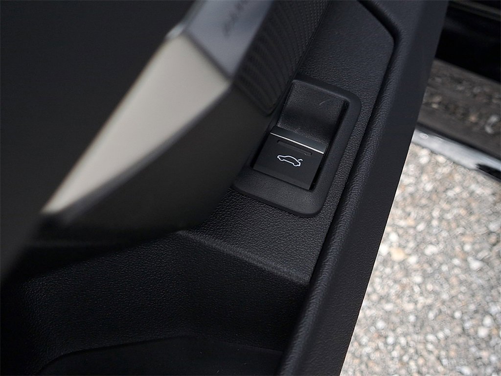 New 2026 Audi RS e-tron GT Base image 20