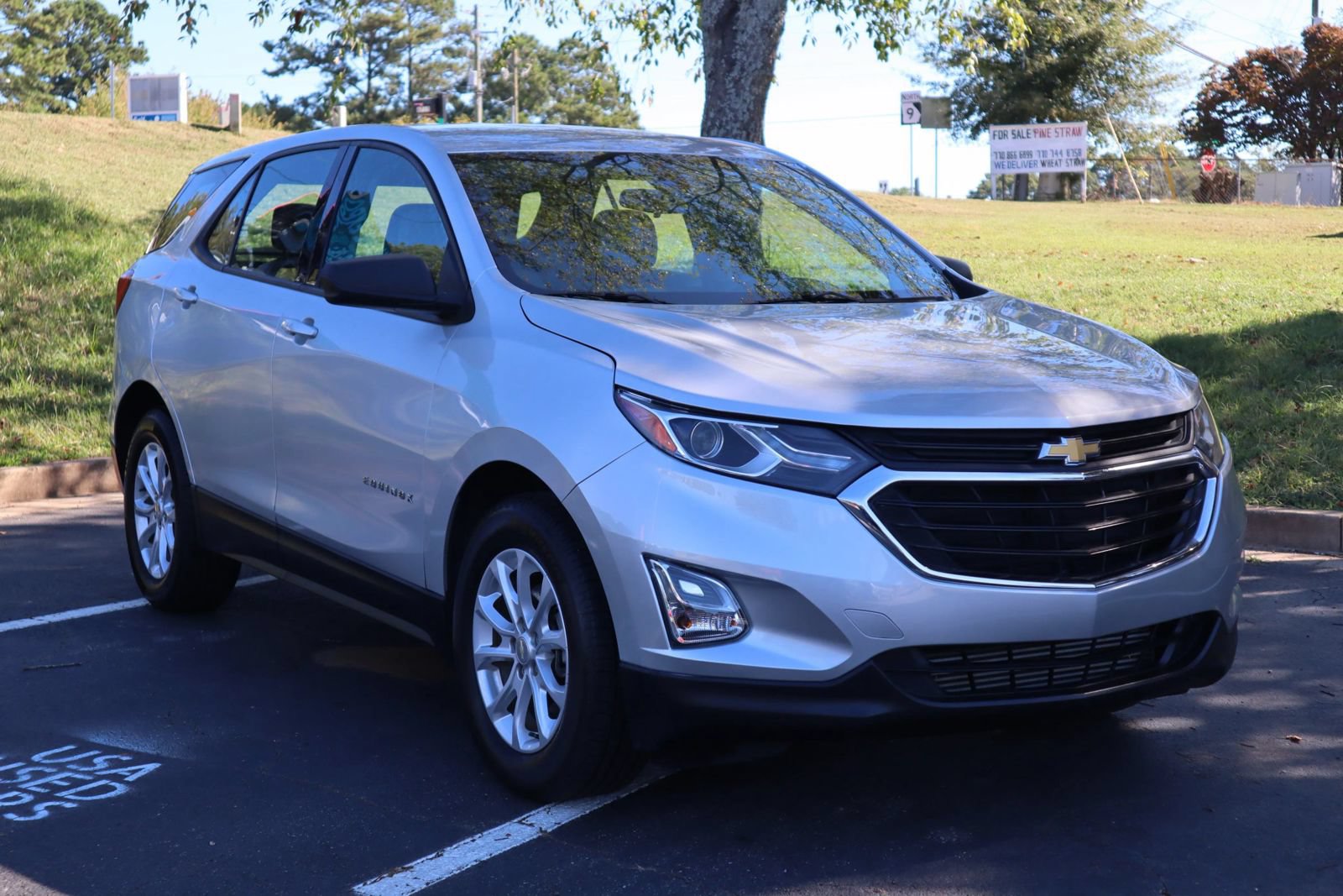 Used 2019 Chevrolet Equinox LS FWD image 3