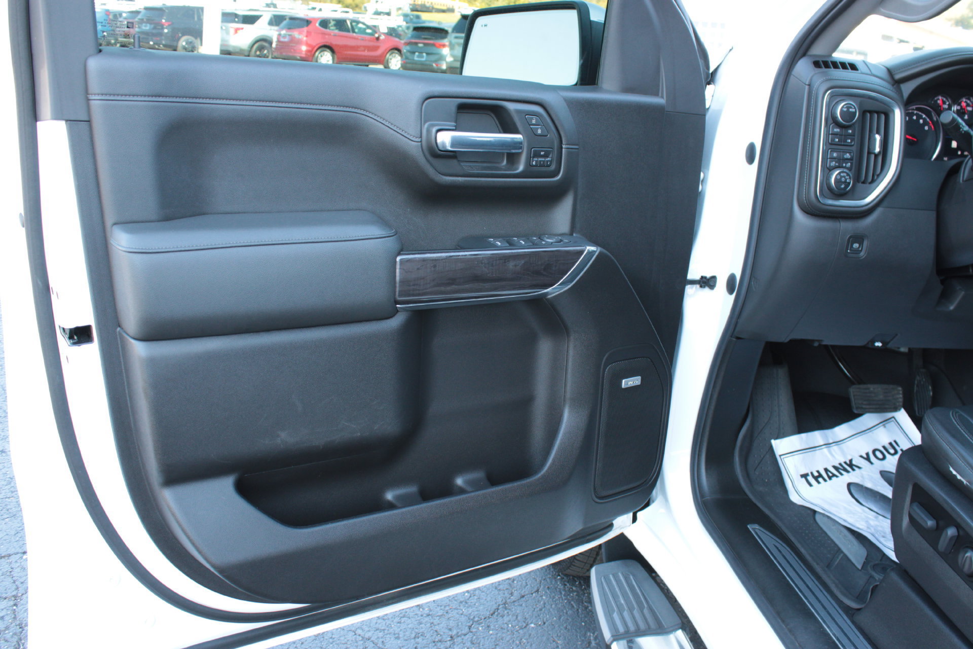 Used 2022 Chevrolet Silverado 1500 LTZ w/ LTZ Convenience Package II AWD/4WD image 12
