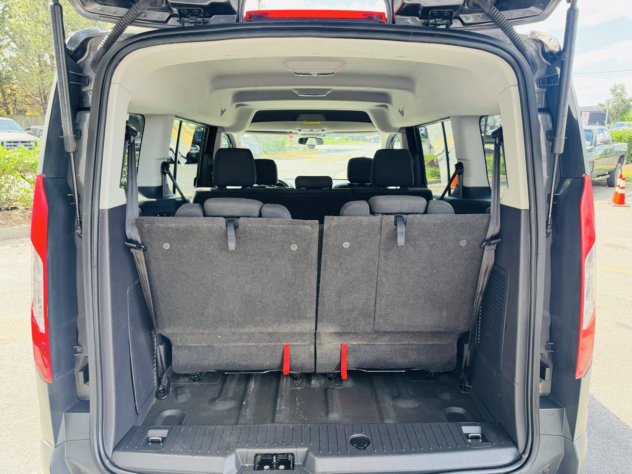 Used 2016 Ford Transit Connect XL FWD image 17