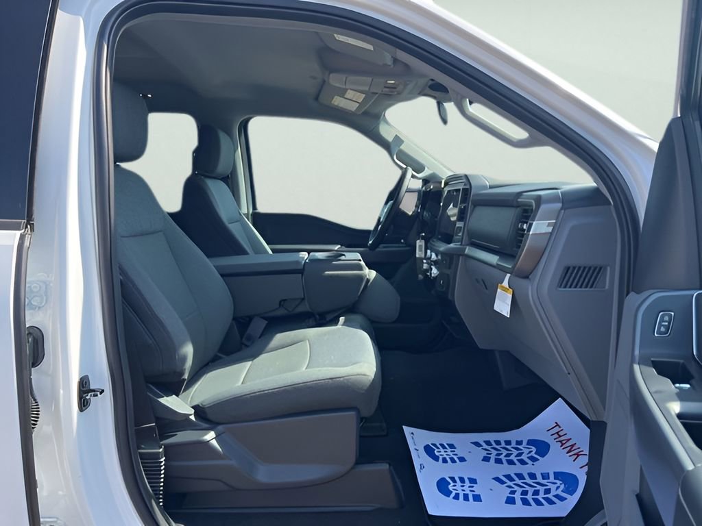 New 2025 Ford F150 XLT w/ Equipment Group 301A Standard image 10