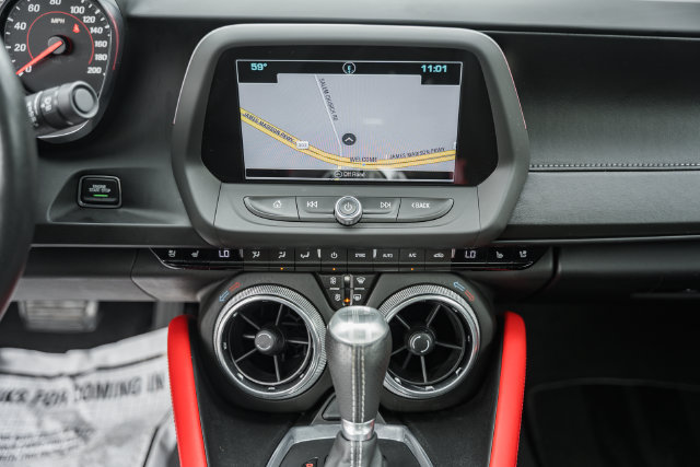Used 2018 Chevrolet Camaro SS RWD image 31