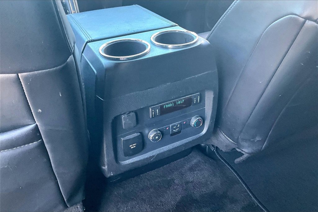 Used 2016 Ford Expedition Platinum image 10