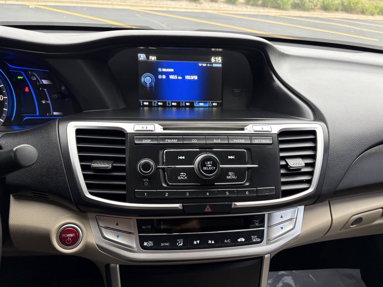Used 2015 Honda Accord Hybrid Sedan image 28
