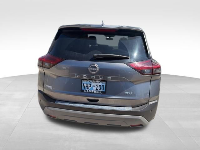 Used 2023 Nissan Rogue SV image 4