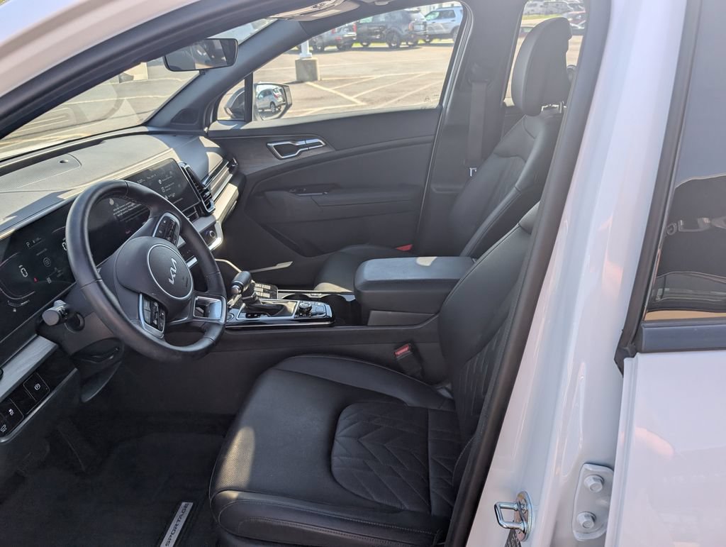 Used 2025 Kia Sportage X-Line w/ Premium Package AWD/4WD image 13