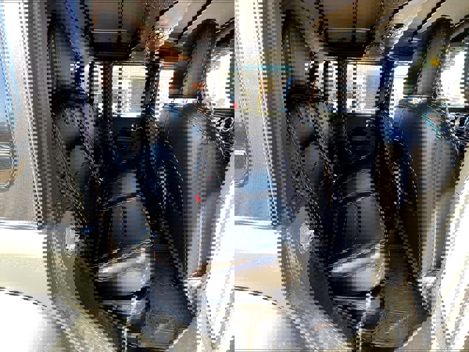 Used 2023 Jeep Wrangler Sahara w/ Cold Weather Group image 16