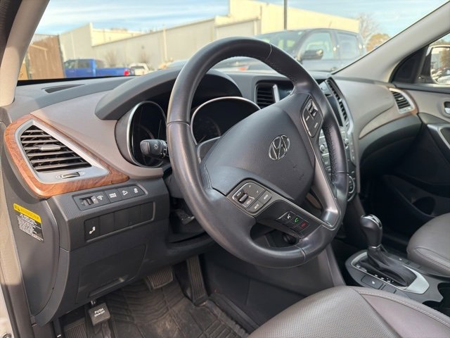 Used 2017 Hyundai Santa Fe SE w/ SE Premium Package 02 image 11