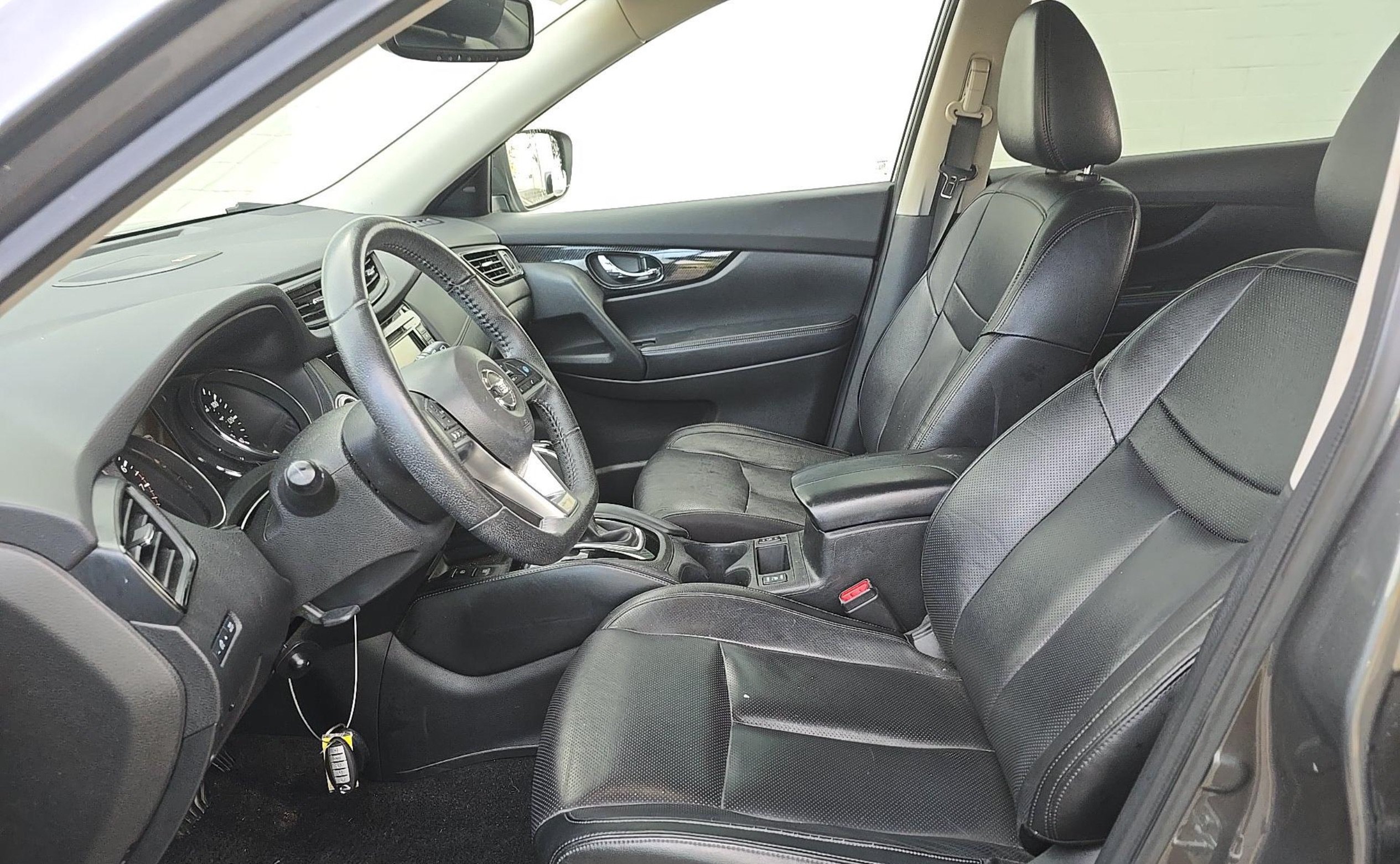 Used 2020 Nissan Rogue SL AWD/4WD image 5