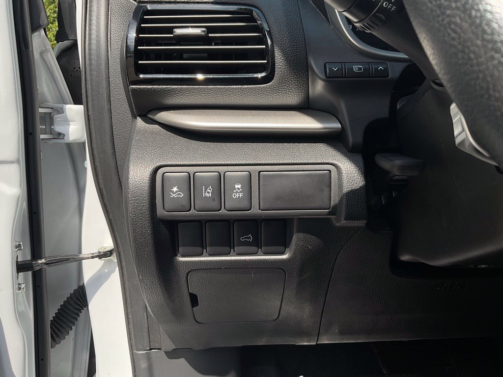 Used 2024 Mitsubishi Eclipse Cross SEL AWD/4WD image 13