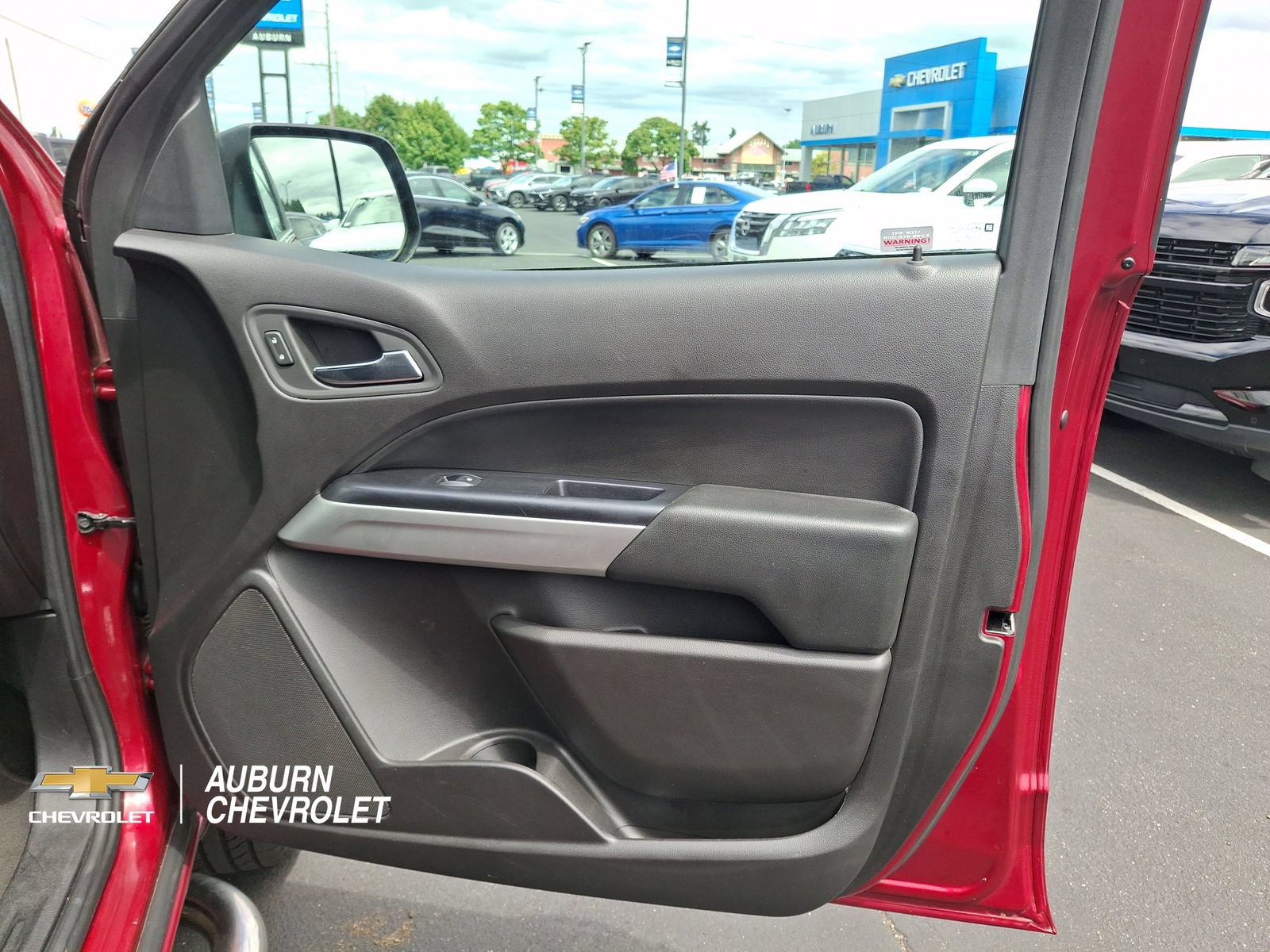 Used 2017 Chevrolet Colorado LT w/ LT Convenience Package AWD/4WD image 21