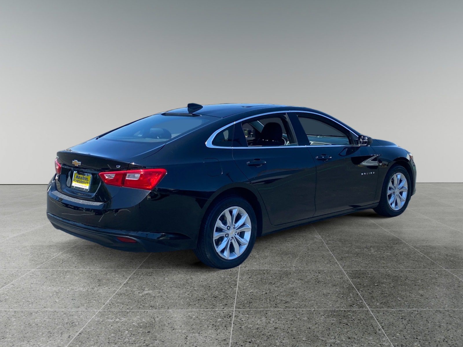 Used 2024 Chevrolet Malibu LT FWD image 5