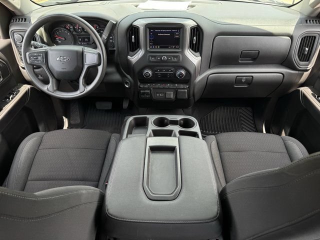 Used 2025 Chevrolet Silverado 1500 Custom Trail Boss w/ Turbomax Blackout Package AWD/4WD image 10