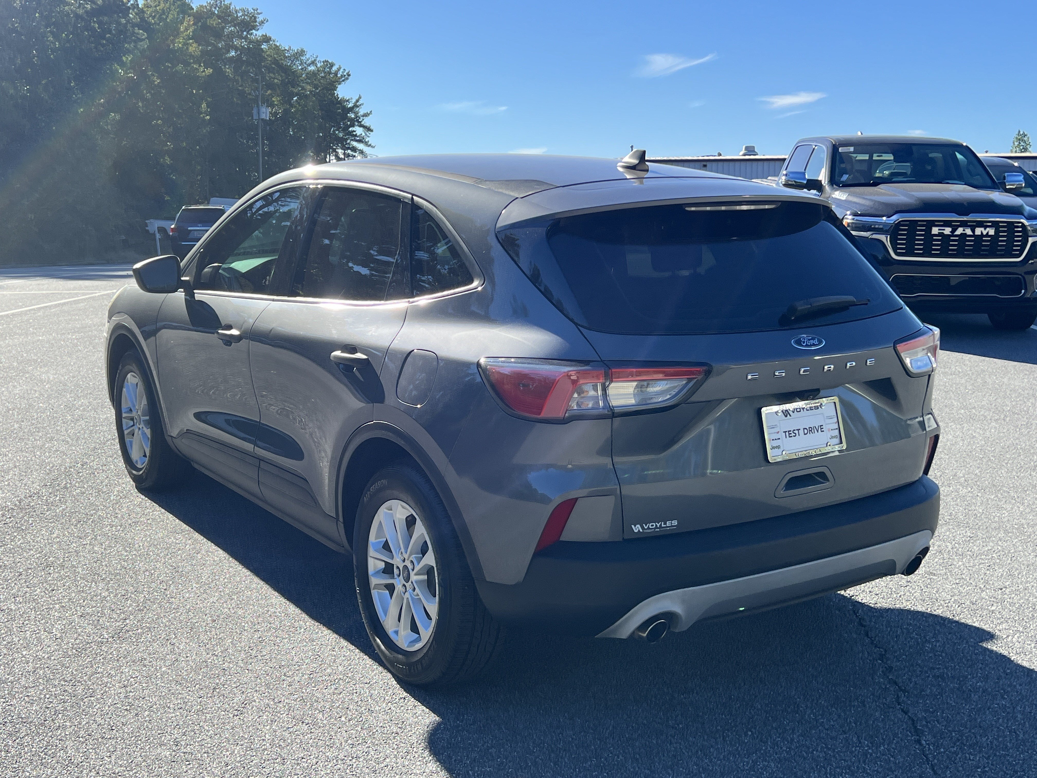 Used 2022 Ford Escape S FWD image 6