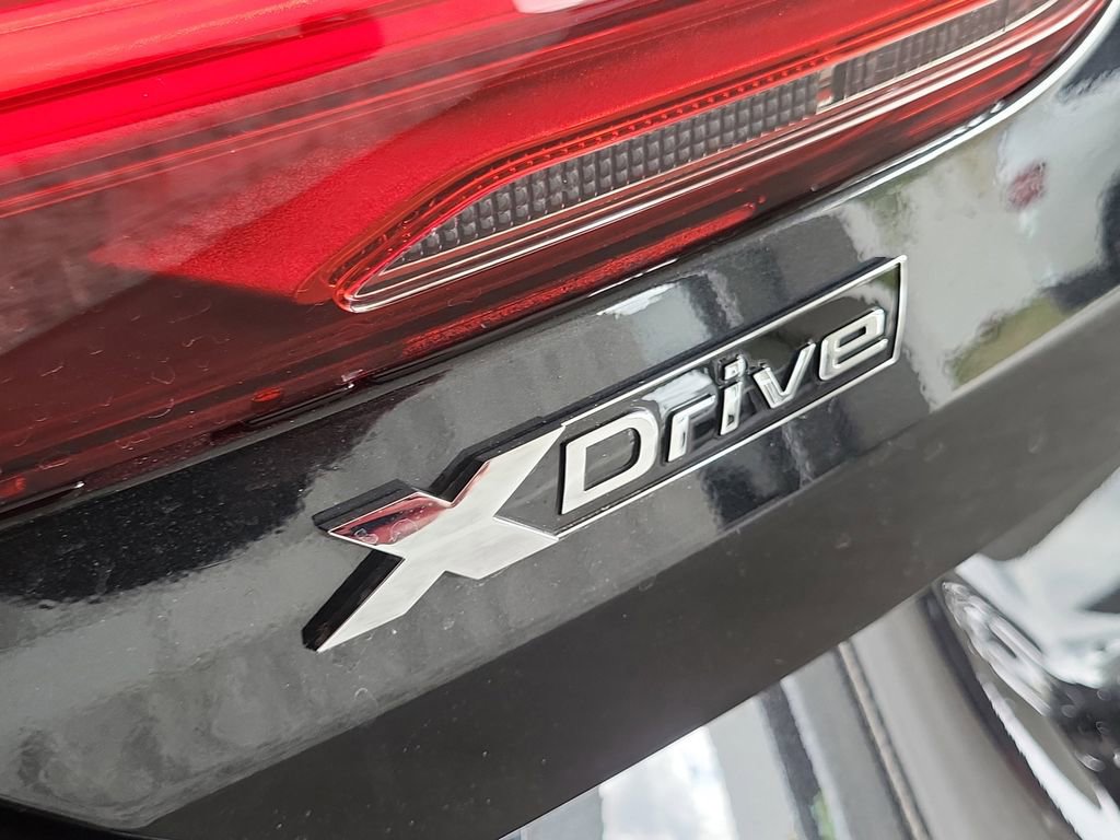 Used 2025 BMW M850i xDrive image 12