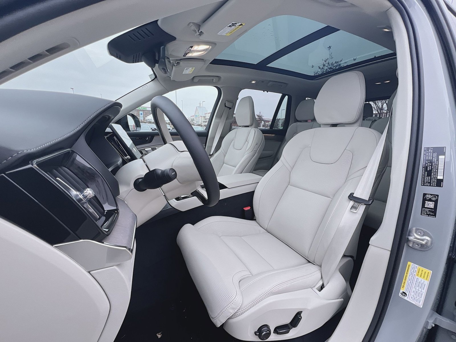 New 2026 Volvo XC90 B6 Ultra w/ Protection Package Premier image 13