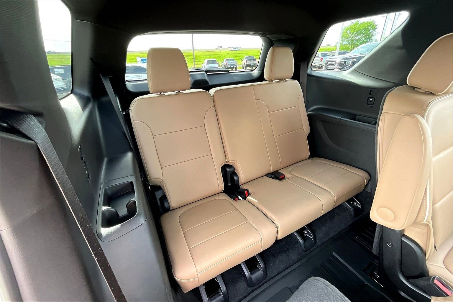 Used 2023 Chevrolet Traverse Premier image 29