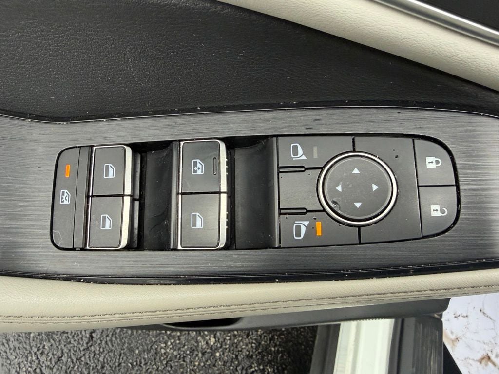 Used 2021 Nissan Rogue SL AWD/4WD image 21