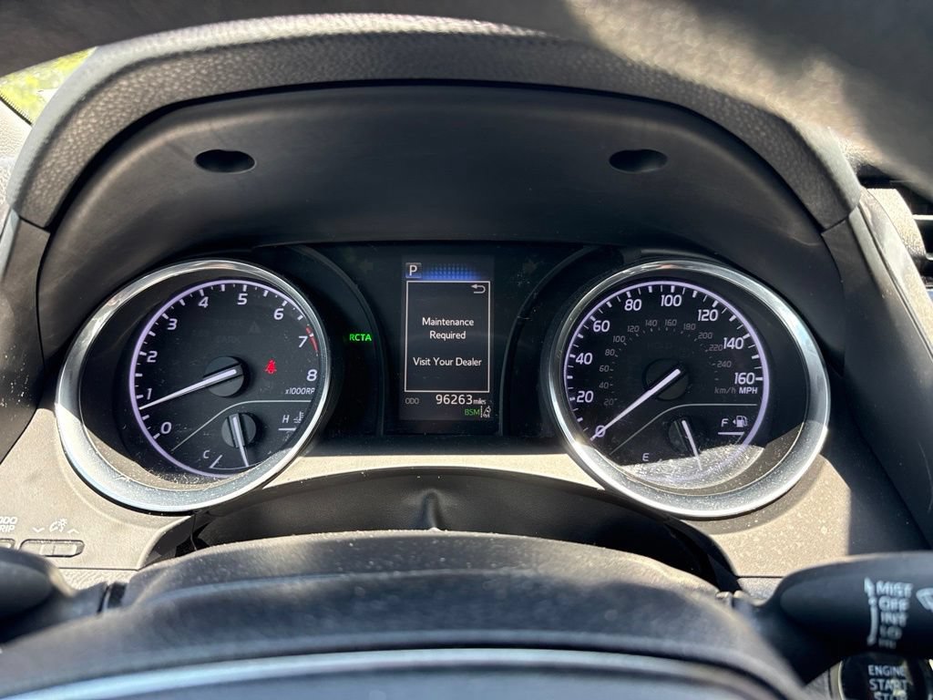 Used 2019 Toyota Camry LE w/ Convenience Package FWD image 27