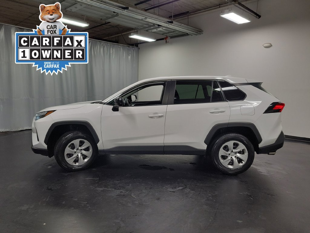 Used 2025 Toyota RAV4 LE FWD image 5