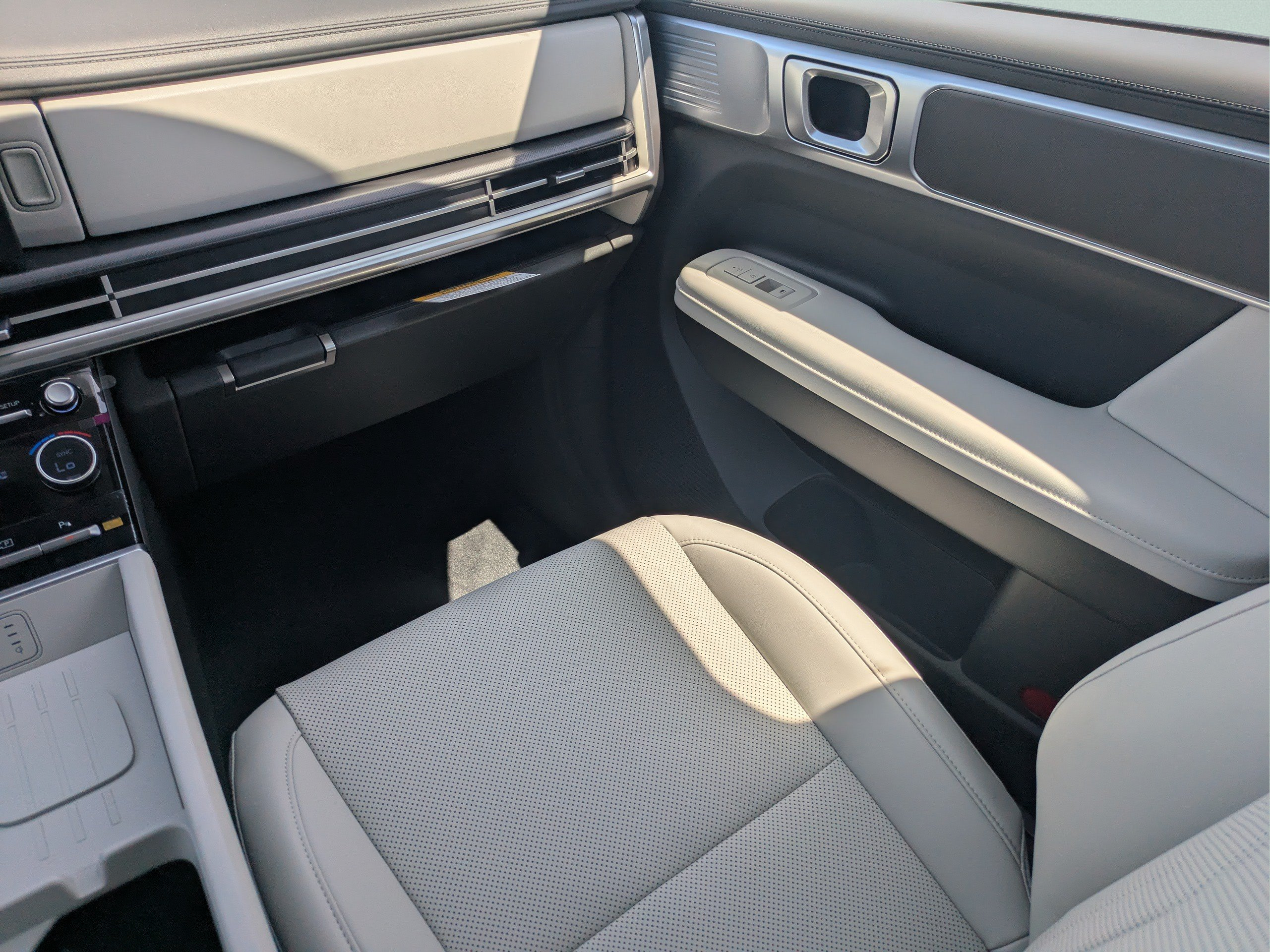 New 2027 Hyundai Santa Fe SEL FWD image 19