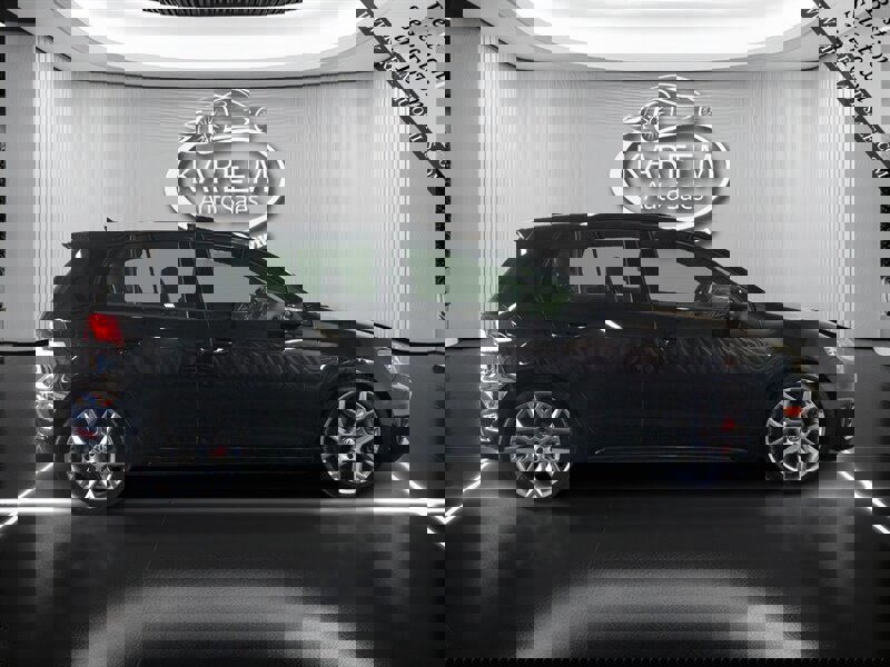 Used 2013 Volkswagen GTI Driver's Edition image 4