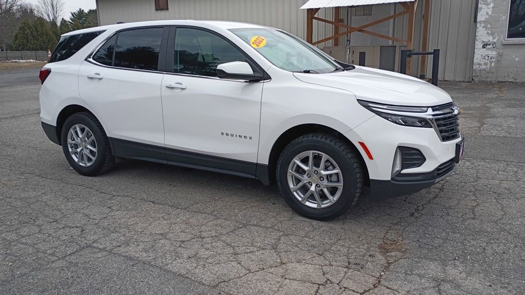 Used 2022 Chevrolet Equinox LT image 1