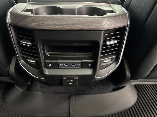 New 2026 RAM 1500 Laramie AWD/4WD image 30