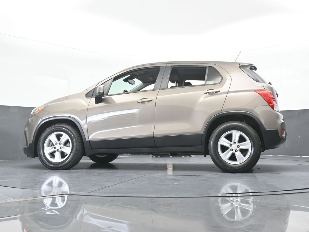 Used 2021 Chevrolet Trax LS w/ Tint and Cruise Package FWD image 55