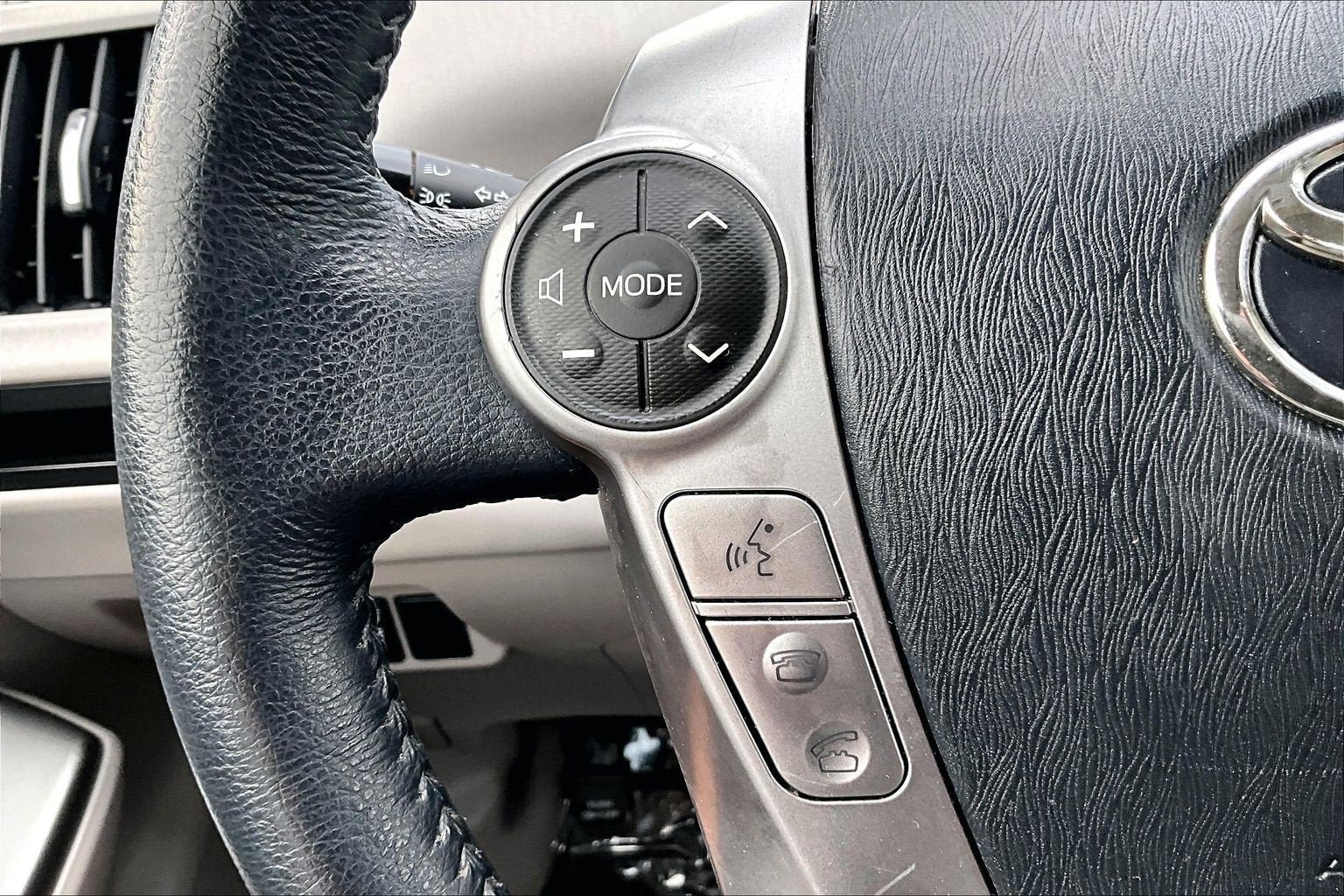 Used 2015 Toyota Prius V Four FWD image 16