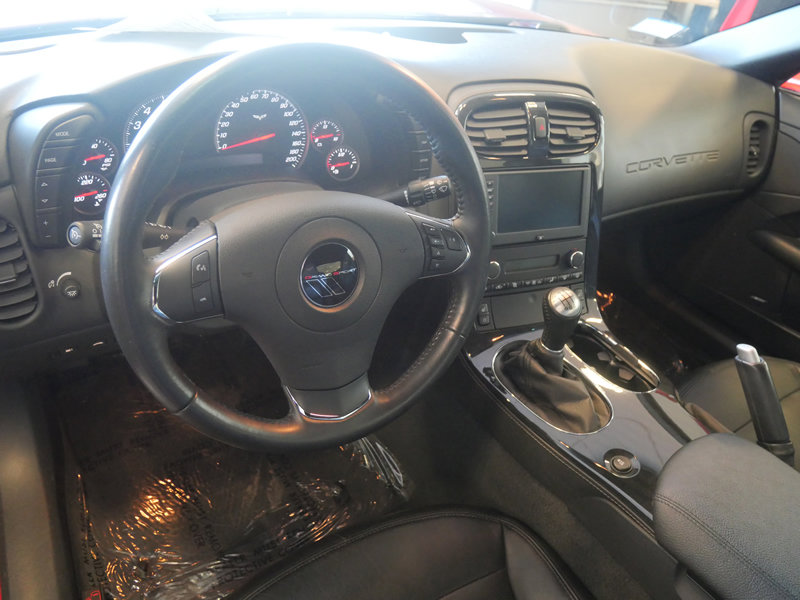 Used 2012 Chevrolet Corvette Grand Sport w/ 3LT Preferred Equipment Group image 9