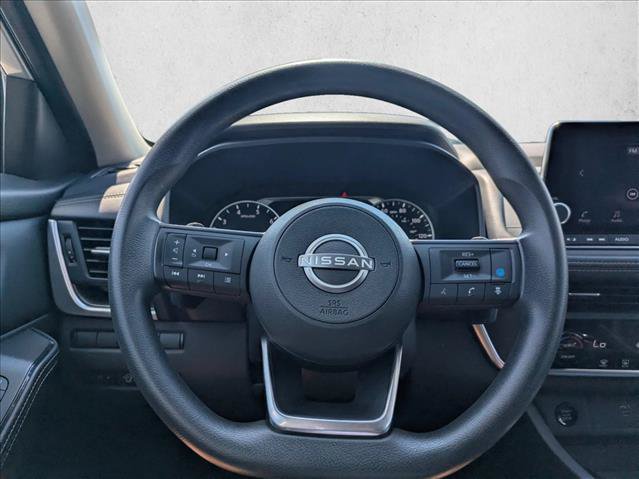 Used 2024 Nissan Rogue SV FWD image 11
