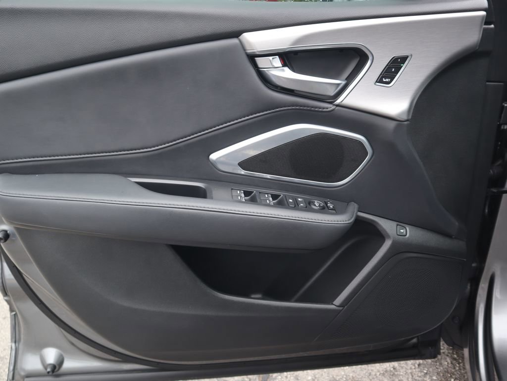 Used 2024 Acura RDX SH-AWD image 18